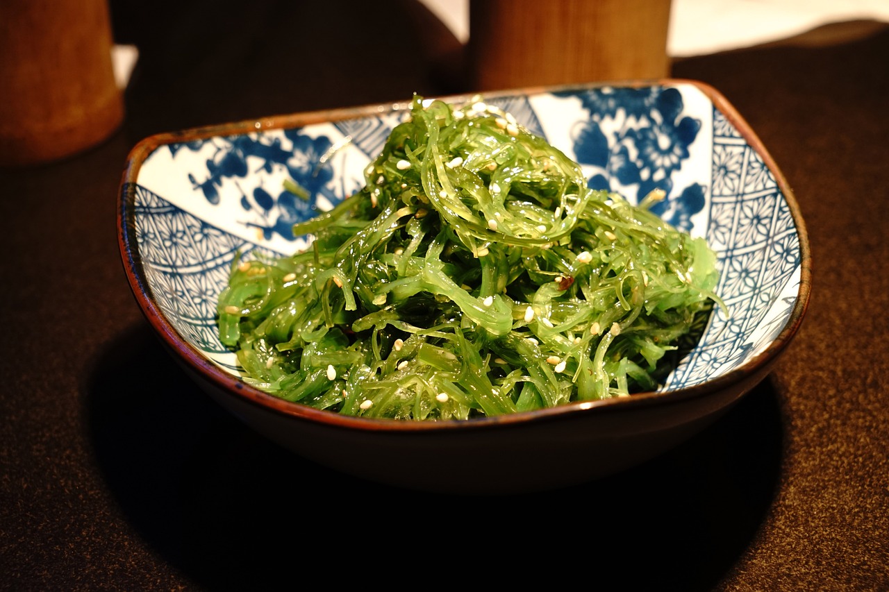 最新創(chuàng)意涼菜盤飾圖片，引領(lǐng)美食藝術(shù)新潮的靈感之源